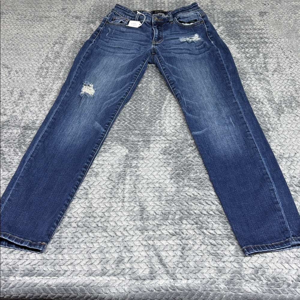 Judy Blue Women’s Dark Blue Distressed Jeans